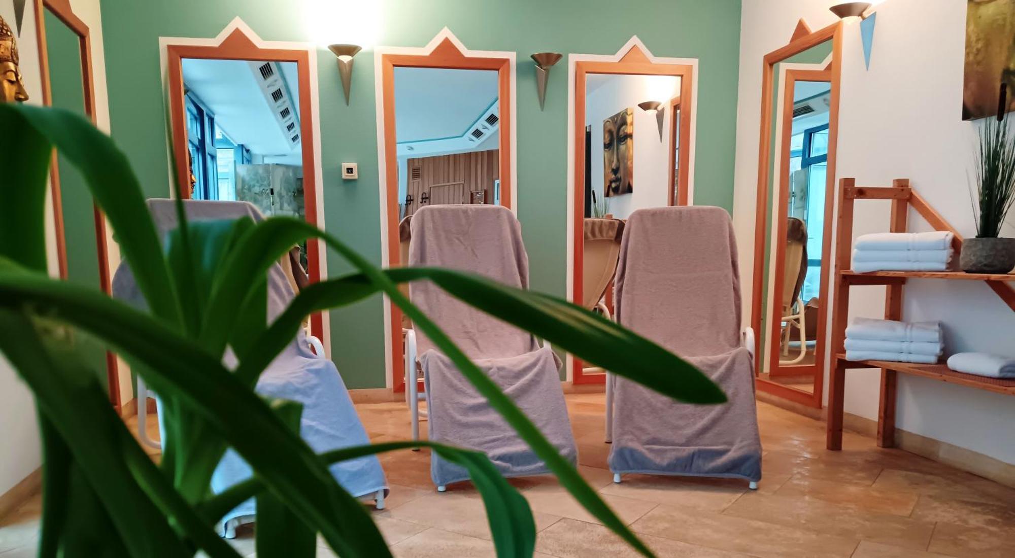 Behringers Freizeit - Und Tagungshotel Гьосвайнщайн Екстериор снимка